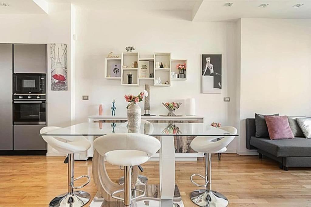Appartement Life - Wi-fi & Smart Tv Milaan